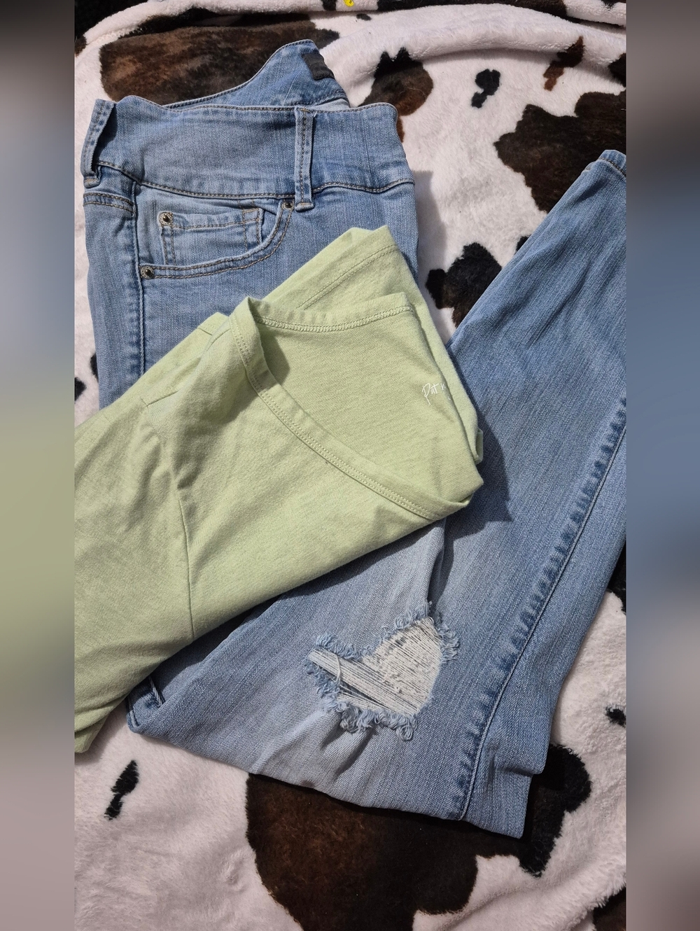Torrid Outfit - Light Denim Jeggings, 16R - Classic Fit Tee, Size 1 (XL)